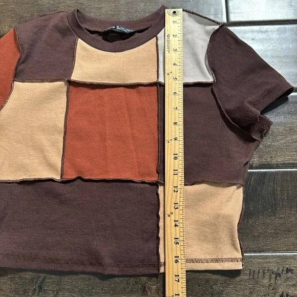 💜3/$15 Shein Patchwork Brown Crop Top - Picture 7 of 7